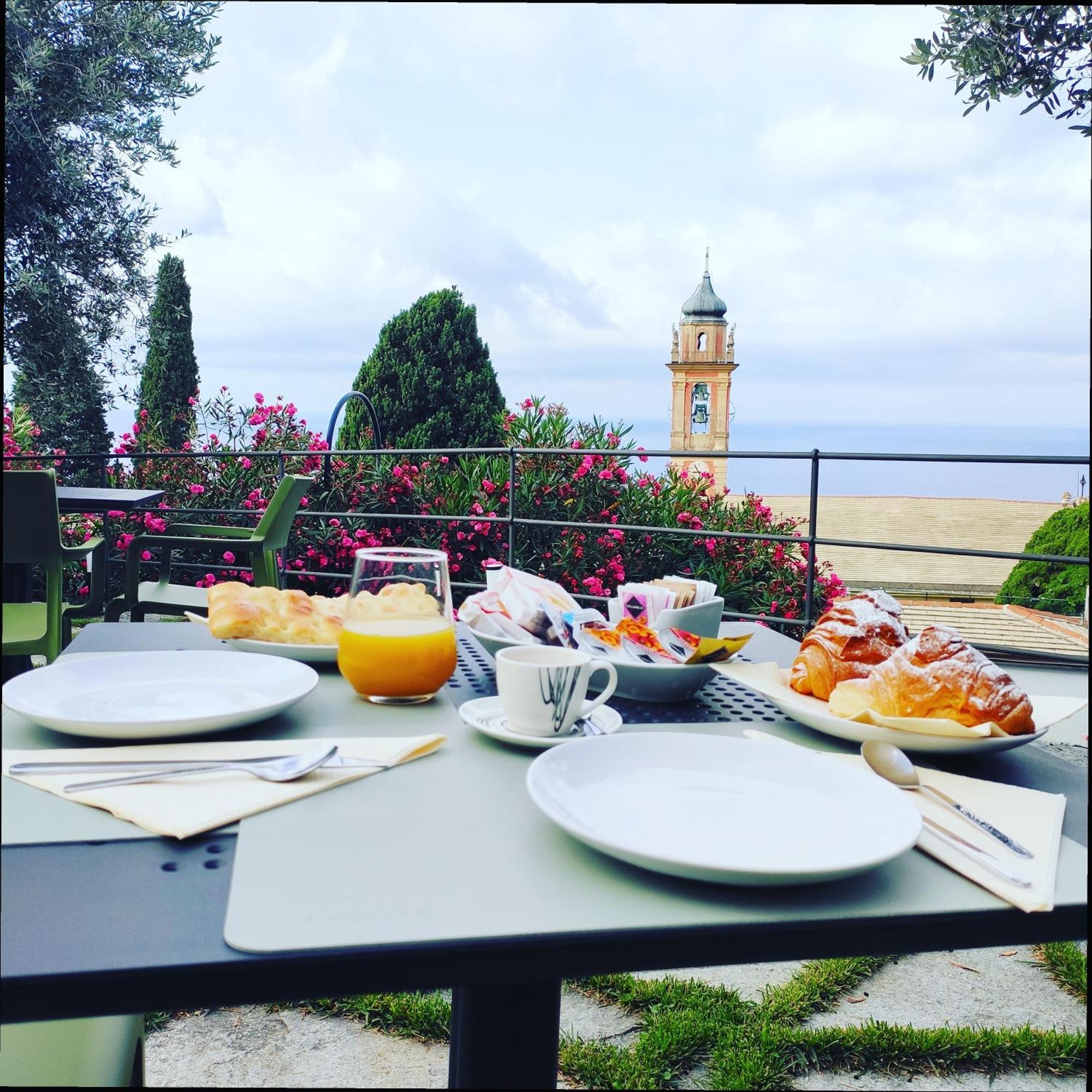 Locanda Goeghin Пиеве Лигуре Екстериор снимка